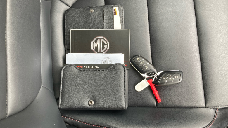 MG Hs 1.5 T-GDI PHEV Excite 5dr Auto Hatchback